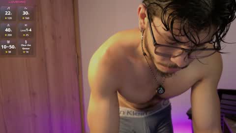 Snapshot of maxifit_ chatting on April 4, 2026, 9:29 am Mikael online show from April 4, 2026, 9:29 am