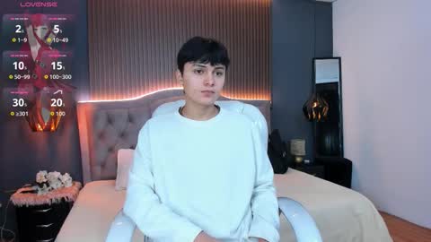 --  -- online show from October 24, 2025, 12:01 pm