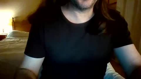 Maxim online show from April 22, 2026, 10:33 pm