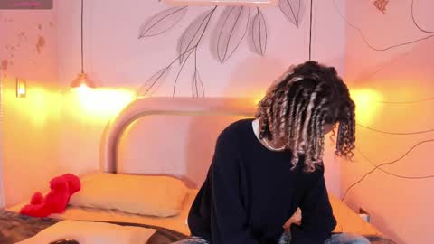 Snapshot of maxim_walker chatting on February 12, 2025, 3:07 am maxim online show from February 12, 2025, 3:07 am