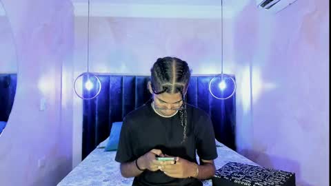 Snapshot of maxim_walker chatting on November 4, 2025, 3:05 am maxim online show from November 4, 2025, 3:05 am