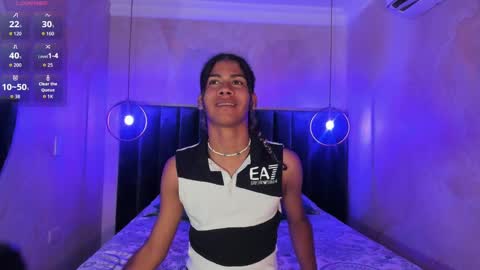 Snapshot of maxim_walker chatting on November 6, 2025, 3:07 am maxim online show from November 6, 2025, 3:07 am