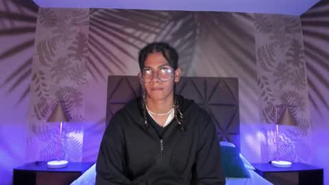 Snapshot of maxim_walker chatting on November 13, 2025, 3:16 am maxim online show from November 13, 2025, 3:16 am