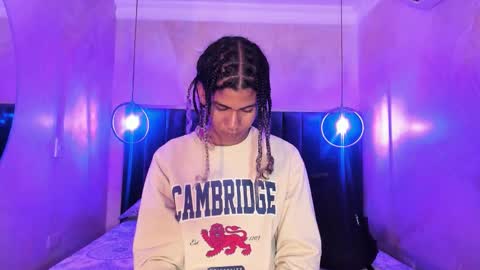 Snapshot of maxim_walker chatting on November 26, 2025, 2:56 am maxim online show from November 26, 2025, 2:56 am