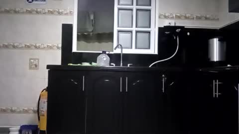 Snapshot of maxim_walker chatting on November 30, 2025, 5:00 am maxim online show from November 30, 2025, 5:00 am