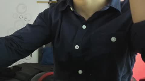 Snapshot of maximiliano_khalil chatting on November 26, 2025, 7:37 pm Maximiliano online show from November 26, 2025, 7:37 pm