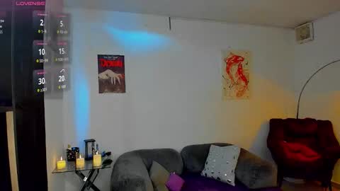 maximiliano_scoott_ online show from December 18, 2025, 7:09 pm