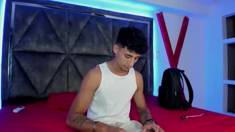Maximo online show from October 21, 2025, 7:14 pm