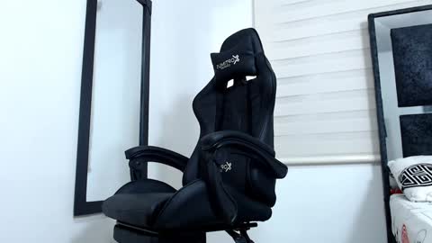 Snapshot of maximo_sebastian chatting on January 26, 2025, 4:09 am Maximo Sebastian online show from January 26, 2025, 4:09 am