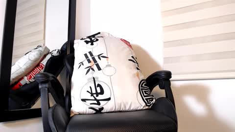 Maximo Sebastian online show from March 17, 2026, 5:11 am