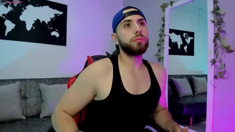 Maximo Wolf online show from December 2, 2025, 7:09 pm