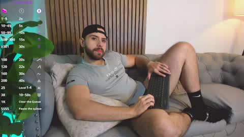 Maximo Wolf online show from April 6, 2026, 8:10 pm