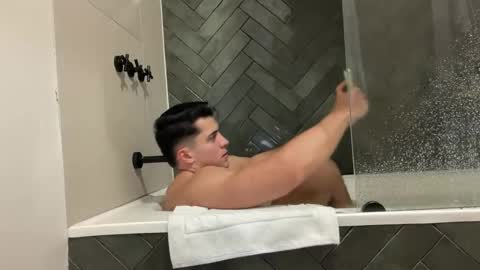 Snapshot of maximohoot chatting on December 1, 2025, 1:54 am Sebastian online show from December 1, 2025, 1:54 am