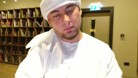 Maximus online show from October 1, 2025, 4:02 pm