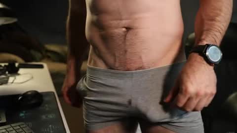 Maximus7871 online show from November 7, 2025, 4:40 pm