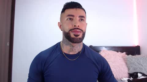 Independent Model online show from January 17, 2026, 4:28 am