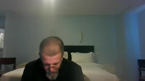 Max online show from May 27, 2026, 6:43 am