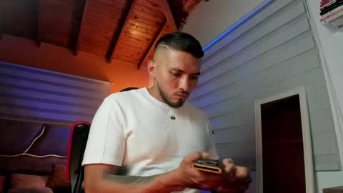 Maximus Clark online show from March 25, 2026, 2:50 am