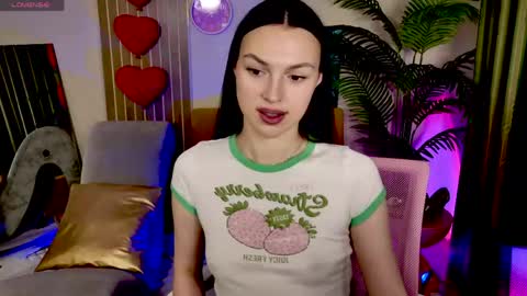 MaxinCarroll online show from June 5, 2026, 12:22 pm