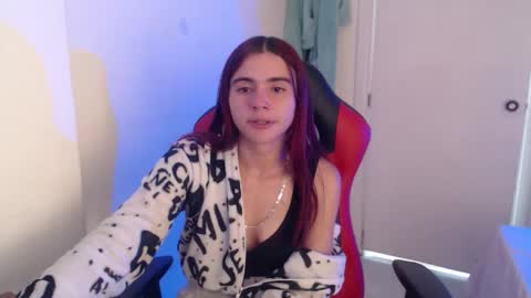 maxinesex_ online show from March 18, 2026, 2:20 pm