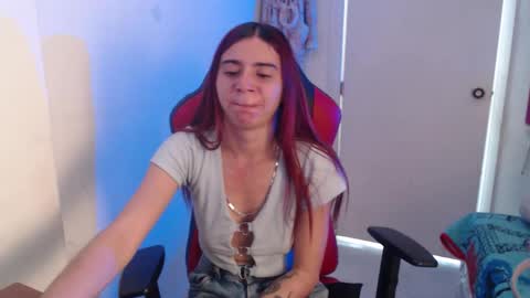 maxinesex_ online show from April 13, 2026, 1:27 pm