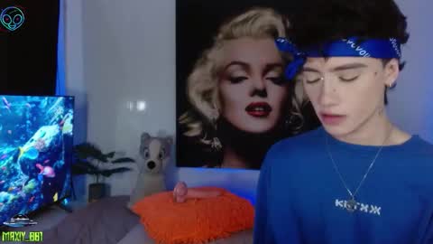 Max online show from November 25, 2025, 3:01 pm