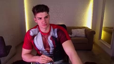 Snapshot of maxkaiden chatting on November 26, 2025, 5:30 am MaxKaiden online show from November 26, 2025, 5:30 am