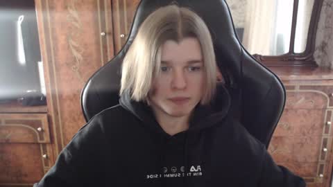 Snapshot of maxplay18 chatting on December 12, 2024, 11:29 am Max online show from December 12, 2024, 11:29 am