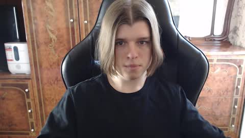 Snapshot of maxplay18 chatting on February 23, 2025, 10:06 am Max online show from February 23, 2025, 10:06 am