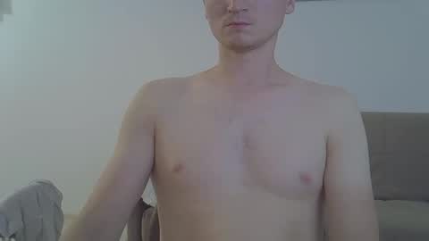 Snapshot of maxrelax90 chatting on October 9, 2025, 8:18 pm maxrelax90 online show from October 9, 2025, 8:18 pm