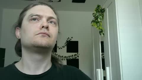 Snapshot of maxs_93 chatting on July 7, 2026, 12:09 pm maxs_93 online show from July 7, 2026, 12:09 pm
