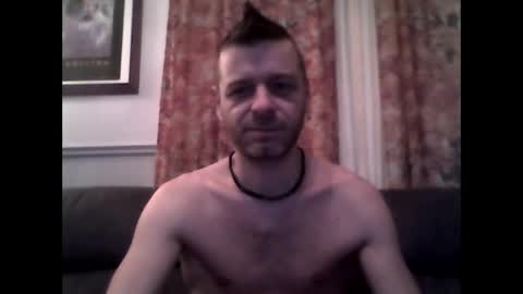 Snapshot of maxthewolf chatting on December 19, 2025, 12:23 pm MaxTheWolf online show from December 19, 2025, 12:23 pm