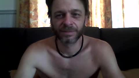 Snapshot of maxthewolf chatting on June 20, 2026, 8:44 pm MaxTheWolf online show from June 20, 2026, 8:44 pm