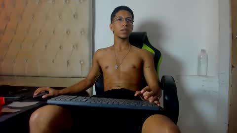 maxvibe420 online show from September 22, 2025, 8:00 pm