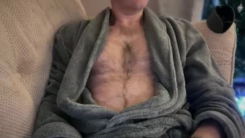 Snapshot of maxwellj1234 chatting on December 20, 2024, 6:40 am maxwellj1234 online show from December 20, 2024, 6:40 am