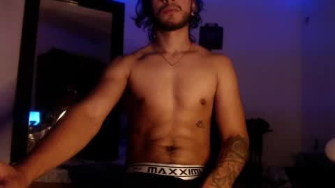 maxximus_10 online show from January 24, 2025, 9:15 pm