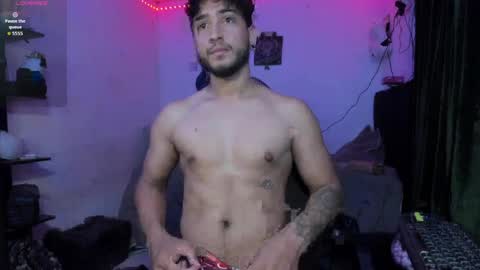 maxximus_10 online show from April 6, 2026, 6:42 pm