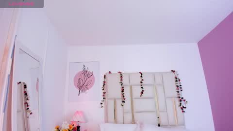 Snapshot of maxxine_vx chatting on November 9, 2025, 7:34 pm Valentina online show from November 9, 2025, 7:34 pm