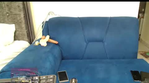 Snapshot of maxxinepetite chatting on May 12, 2026, 9:12 pm maxxinepetite online show from May 12, 2026, 9:12 pm