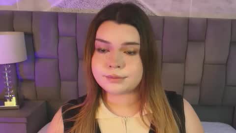 Maxine Minx online show from December 3, 2025, 3:25 am