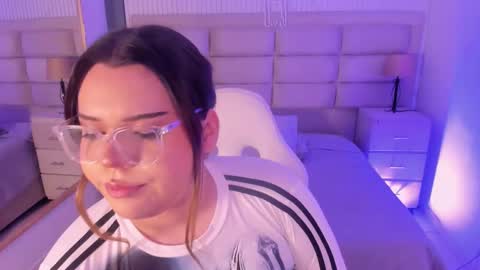 Snapshot of maxxxine_ chatting on January 18, 2026, 5:55 am Maxine Minx online show from January 18, 2026, 5:55 am