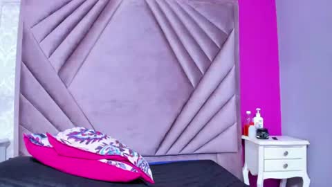 may_lovers online show from July 28, 2026, 4:39 pm