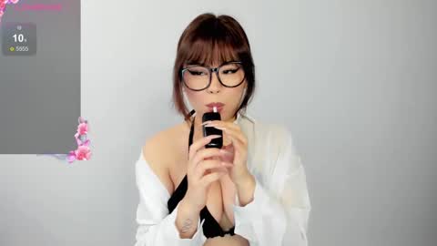 Snapshot of may_mia chatting on January 29, 2025, 2:51 am Mia online show from January 29, 2025, 2:51 am