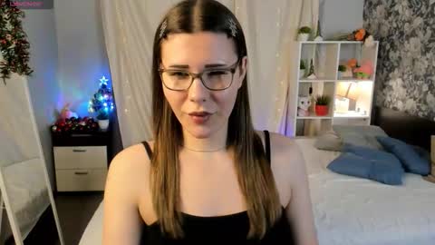 Snapshot of may_want chatting on February 5, 2026, 6:40 am Leila online show from February 5, 2026, 6:40 am