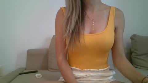 Snapshot of maya0sun chatting on July 7, 2026, 4:00 pm Maya0Sun online show from July 7, 2026, 4:00 pm