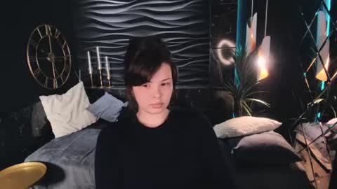 Maya online show from July 5, 2026, 2:24 pm