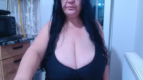 Snapshot of mayabbw50tits chatting on November 23, 2025, 4:34 am Maya online show from November 23, 2025, 4:34 am