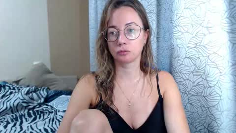 Maya online show from November 4, 2025, 7:13 pm