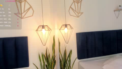 Snapshot of mayaevansmg chatting on December 14, 2025, 12:32 pm SOFIA online show from December 14, 2025, 12:32 pm