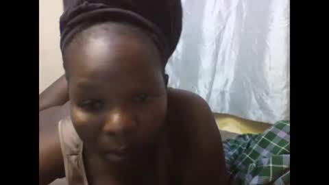 Snapshot of mayah_sexy chatting on December 22, 2024, 9:42 pm mayah_sexy online show from December 22, 2024, 9:42 pm